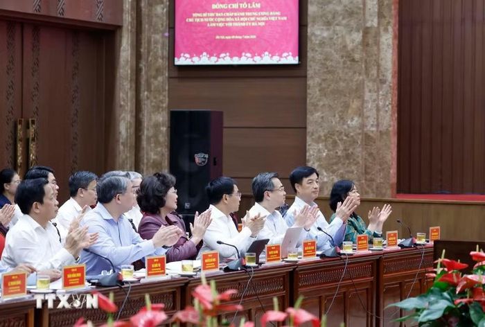 Các đại biểu tham dự cuộc làm việc. (Ảnh: Thống Nhất/TTXVN)