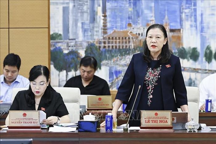 Chủ nhiệm Ủy ban Dân nguyện và Giám sát của Quốc hội Lê Thị Nga phát biểu. Ảnh: Doãn Tấn/TTXVN