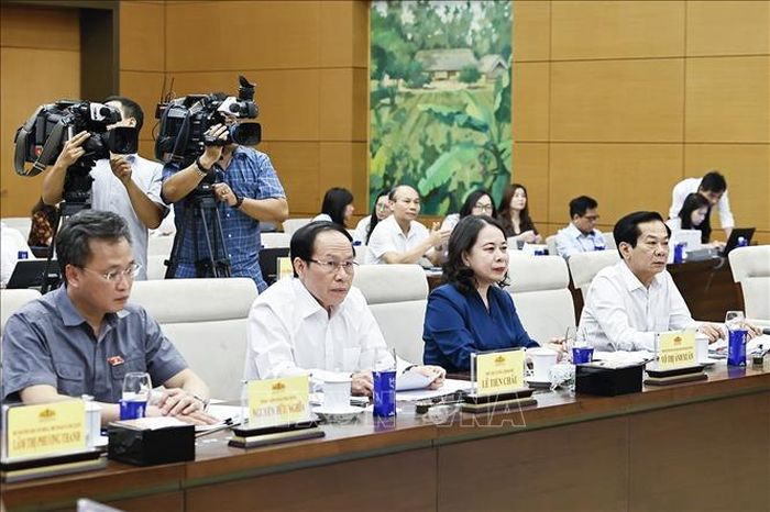 Phó Chủ tịch nước Võ Thị Ánh Xuân, Phó Thủ tướng Chính phủ Lê Tiến Châu và đại biểu dự phiên họp. Ảnh: Doãn Tấn/TTXVN
