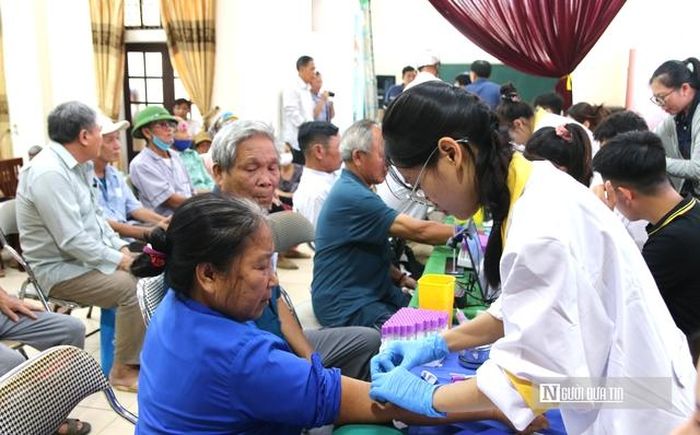 Chiến dịch thu nhận mẫu sinh phẩm ADN cho thân nhân liệt sĩ tại Nghệ An được lực lượng chức năng triển khai thần tốc. 