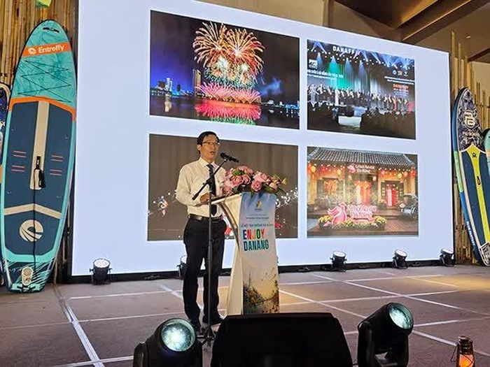 Phó Giám đốc Sở VH-TT&amp;DL Đà Nẵng Tán Văn Vương phát biểu tại buổi họp báo chiều ngày 8/7.