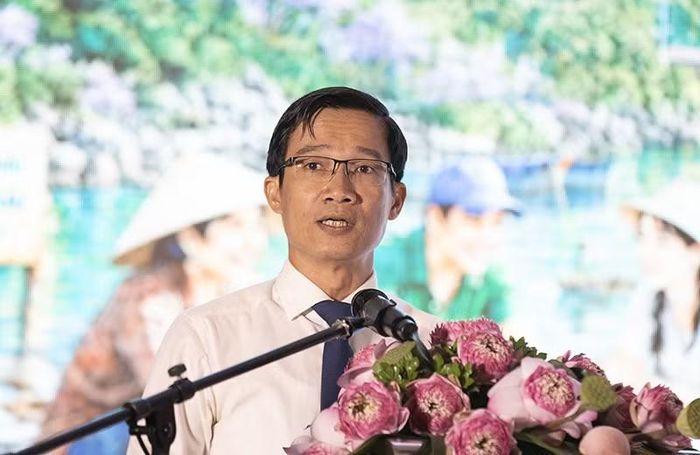 Ông Tán Văn Vương, Phó giám đốc Sở Văn hóa, Thể thao và Du lịch TP Đà Nẵng phát biểu tại buổi công bố.