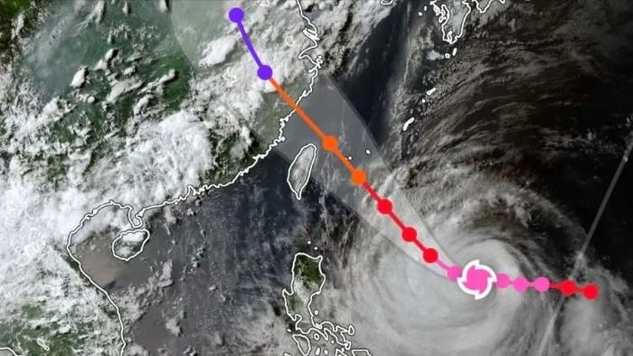 Vị trí tâm bão Bavi lúc 16 giờ 40 phút ngày 8-7 trên ảnh mây vệ tinh Himawari. Ảnh chụp màn hình từ Zoom Earth