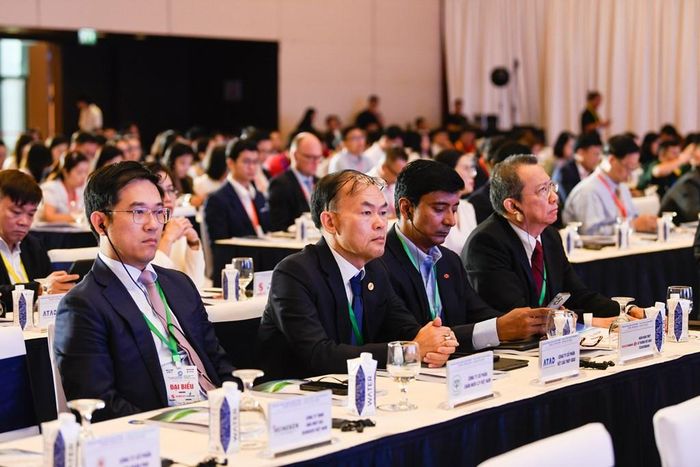 Theo các chuyên gia, Việt Nam đang vừa tăng trưởng nhanh, chất lượng; vừa bảo đảm an ninh năng lượng, bảo vệ môi trường; vừa hội nhập thì cần tập trung nâng cao sức chống chịu và năng lực cạnh tranh. Ảnh: Quốc Tuấn/Bnews/vnanet.vn