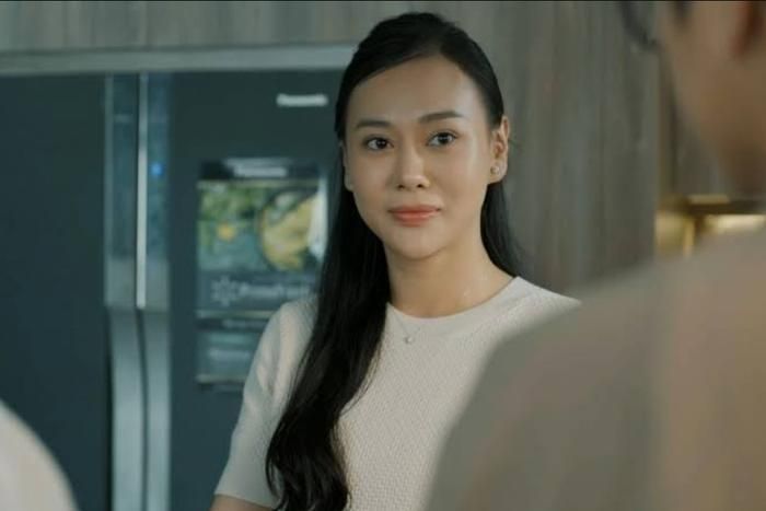 Sự trở lại với Gió ngang khoảng trời xanh đánh dấu màn tái xuất của Phương Oanh sau thời gian ưu tiên chăm lo cho gia đình. Ảnh: FBNV.