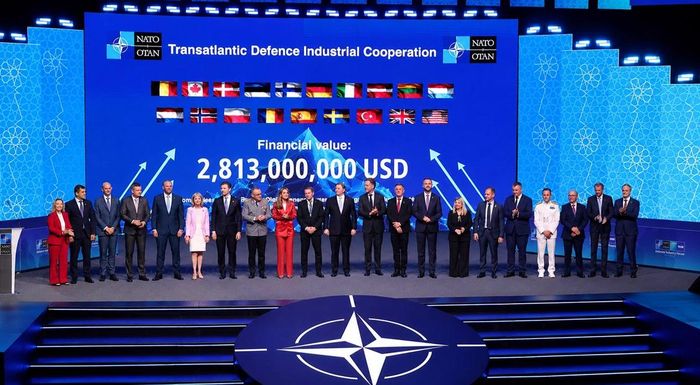 NATO công bố hàng loạt chương trình hợp tác và mua sắm vũ khí mới trị giá hàng tỷ USD. Ảnh: The Herald Journal.