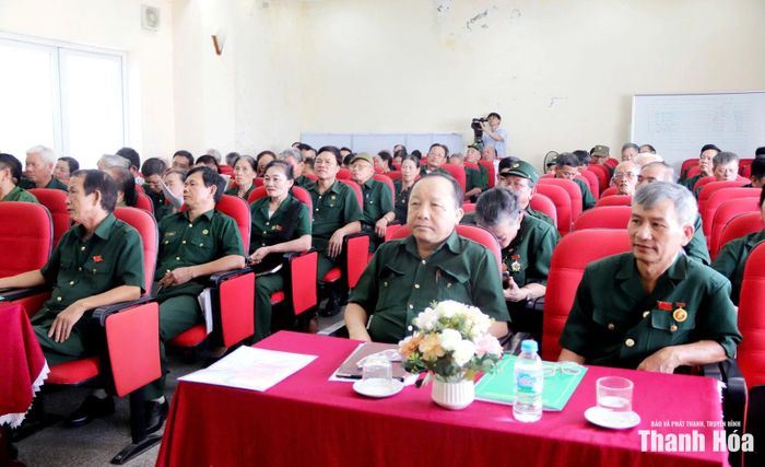 Các đại biểu dự hội nghị.