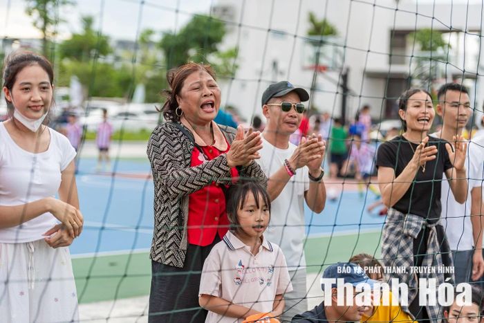CĐV Thạch Thành luôn mang đến không khí sôi động qua mỗi mùa giải.