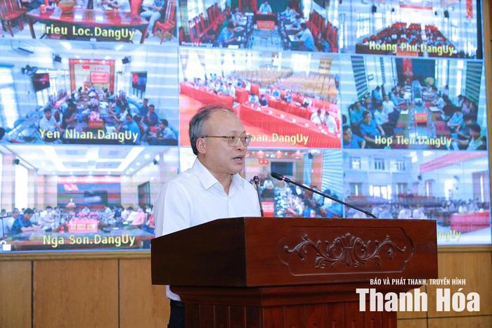 Giám đốc Sở Tài chính Lê Trọng Thụ phát biểu thảo luận tại hội nghị.