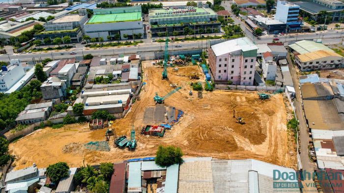  Về CTCP Tập đoàn Khải Hoàn Land (mã chứng khoán: KHG), tại ĐHĐCĐ năm 2026, KHG đặt kế hoạch kinh doanh với doanh thu thuần 1.250 tỷ đồng và lợi nhuận sau thuế 123 tỷ đồng, lần lượt tăng 108% và 78% so với thực hiện năm 2025.