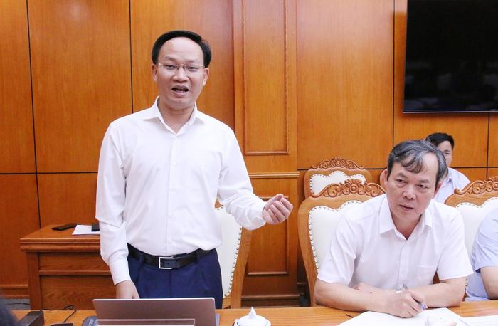 Đồng chí Phạm Văn Thịnh giải trình làm rõ một số nội dung. 