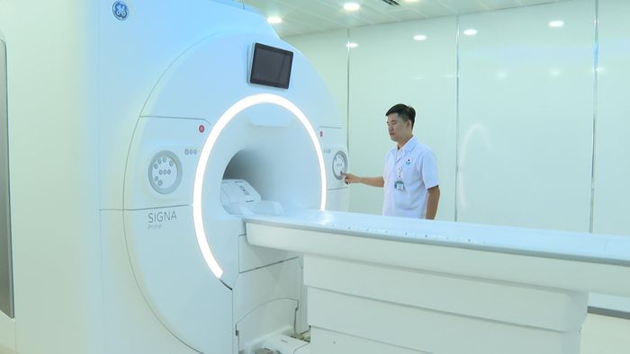 Hệ thống máy móc mới được đầu tư hiện đại phục vụ công tác khám, chữa bệnh. Ảnh: DIỄM HƯƠNG - HỮU VIỆT