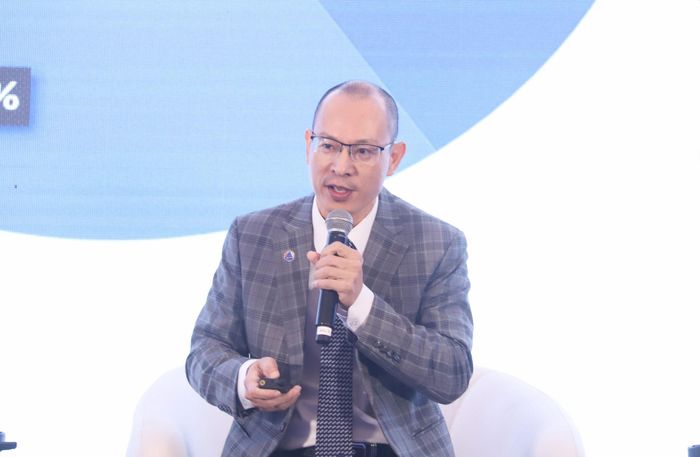 TS. Dương Tiến Lâm, Trưởng Văn phòng đại diện VLA tại Đà Nẵng chia sẻ tại đối thoại. Ảnh: NGỌC PHÚ