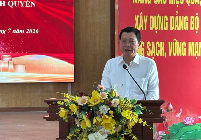 Phó Chủ tịch Thường trực HĐND thành phố Trần Phước Sơn phát biểu chỉ đạo tại hội nghị. Ảnh: KHÁNH NGÂN