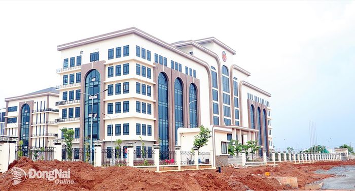 Trụ sở Chi cục Hải quan khu vực XV (Cục Hải quan) là một trong những công trình hoàn thành xây dựng sớm nhất tại Dự án Thành phần 1. Ảnh: Phạm Tùng