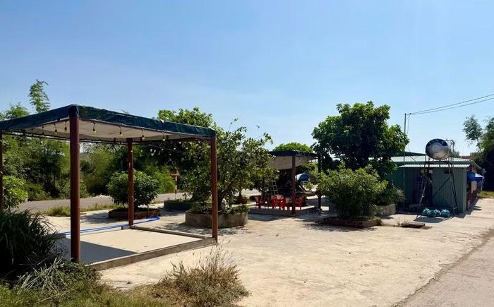 Công trình xây dựng trái phép của vợ chồng bà T. trên đất công tại thôn Lai Nghi, xã Tây Sơn. Ảnh: N.C