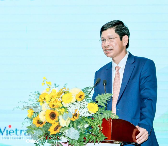 Thứ trưởng Bộ Văn hóa, Thể thao và Du lịch Hồ An Phong phát biểu tại hội nghị.