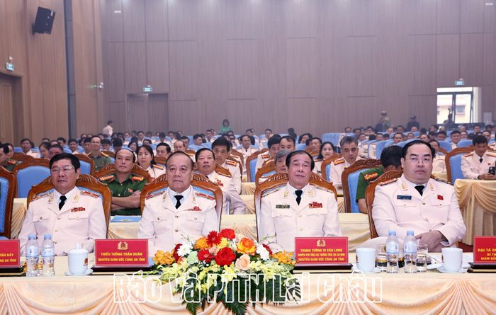 Đại biểu dự buổi gặp mặt.