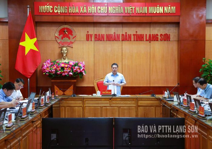 Đồng chí Đoàn Thanh Sơn, Phó Chủ tịch UBND tỉnh kết luận cuộc họp