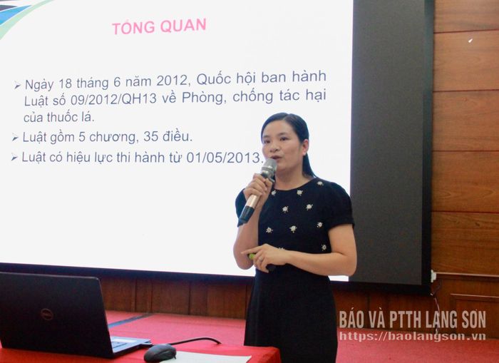 Báo cáo viên Sở Y tế phổ biến Luật Phòng chống tác hại của thuốc lá và các văn bản liên quan