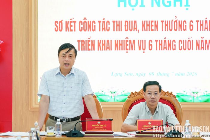 Lãnh đạo Trường Chính trị Hoàng Văn Thụ tỉnh phát biểu kết luận hội nghị