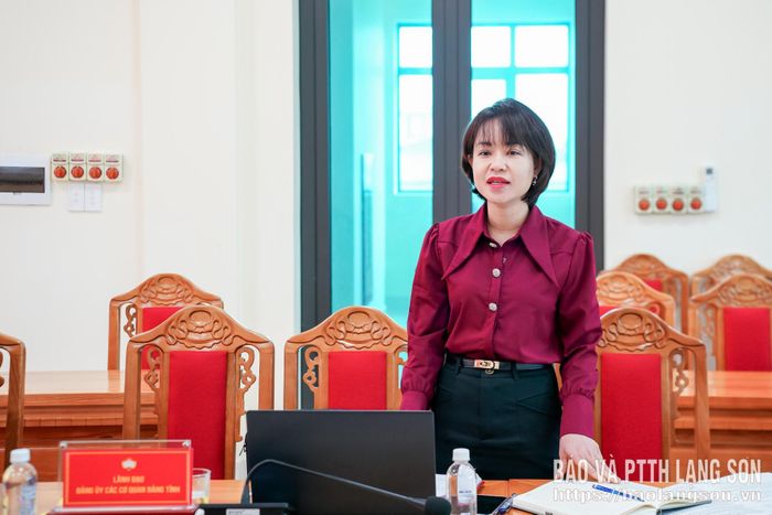 Đại diện cơ quan Đảng ủy Các cơ quan Đảng tỉnh phát biểu thảo luận tại hội nghị