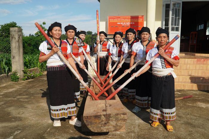 Khua luống là nét đẹp văn hóa được đồng bào dân tộc Thái ở thôn Đắk Thanh, xã Đắk Sắk lưu giữ qua nhiều thế hệ