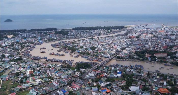 Hai phường La Gi và Phước Hội (Lâm Đồng) nhìn ra hướng biển