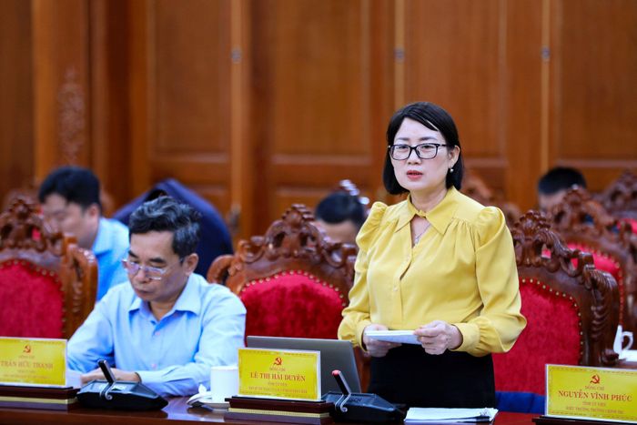 Tỉnh ủy viên, Phó Bí thư Đảng ủy Các cơ quan Đảng tỉnh Lâm Đồng Lê Thị Hải Duyên nêu một số giải pháp nâng cao hiệu quả hoạt động của BCĐ