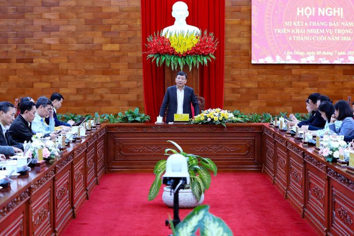 Phó Bí thư Tỉnh ủy Lâm Đồng Bùi Thắng chủ trì Hội nghị sơ kết công tác bảo vệ nền tảng tư tưởng của Đảng 6 tháng đầu năm
