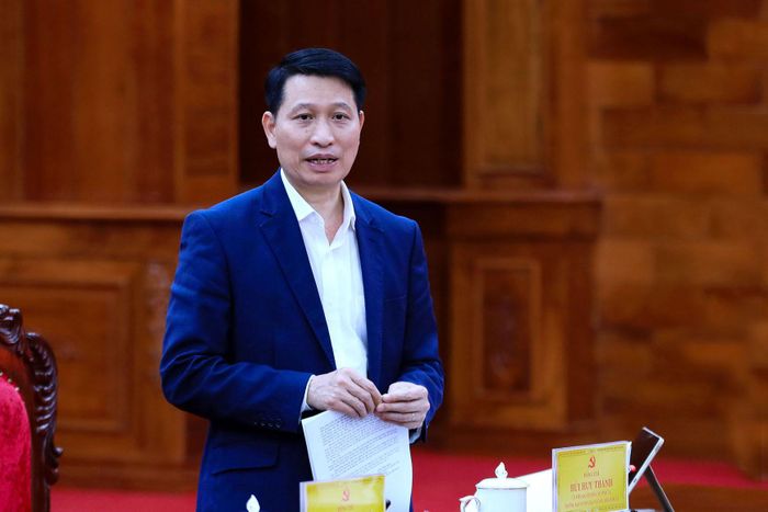 Ủy viên Ban Thường vụ Tỉnh ủy, Trưởng Ban Tuyên giáo và Dân vận Tỉnh ủy Lâm Đồng Bùi Huy Thành đề xuất các giải pháp nâng cao chất lượng hoạt động bảo vệ nền tảng tư tưởng của Đảng