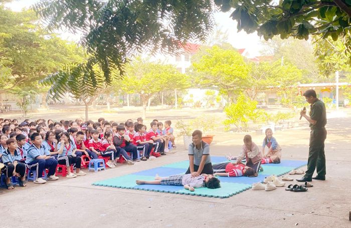 Hướng dẫn thực hành các kỹ năng sơ cứu ban đầu đối với nạn nhân bị đuối nước