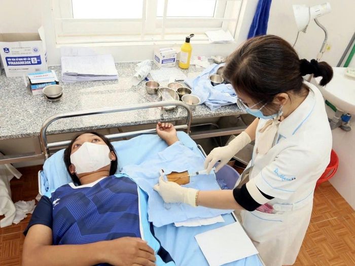 Cấy que tránh thai miễn phí cho phụ nữ vùng dân tộc thiểu số tại Lâm Đồng