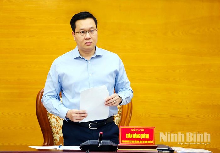 Đồng chí Trần Đăng Quỳnh, Ủy viên dự khuyết Trung ương Đảng, Phó Bí thư Thường trực Tỉnh ủy, Trưởng Ban Chỉ đạo công tác tôn giáo tỉnh phát biểu chỉ đạo tại hội nghị.