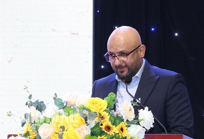 Ngài Rashid Abdulmajid Ibarhim Mohammed Al Ali, Phó Chủ tịch Liên đoàn Karate châu Á phát biểu tại buổi lễ.