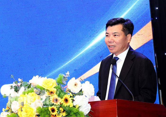 Đồng chí Nguyễn Mạnh Cường, Phó Giám đốc Thường trực Sở Văn hóa và Thể thao tỉnh Ninh Bình, Trưởng Ban Tổ chức giải phát biểu khai mạc.