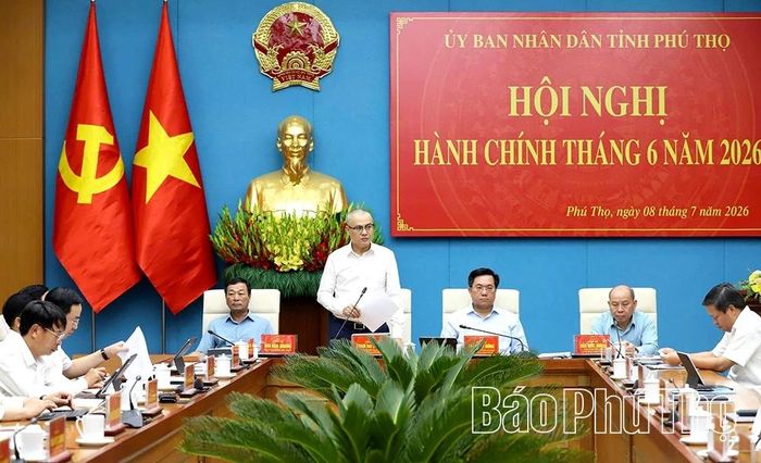 Đồng chí Bí thư Tỉnh ủy Phạm Đại Dương phát biểu chỉ đạo hội nghị.