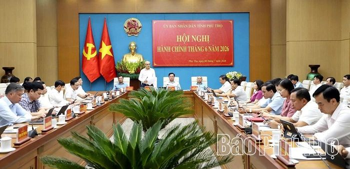Các đại biểu dự hội nghị tại điểm cầu Văn phòng UBND tỉnh.