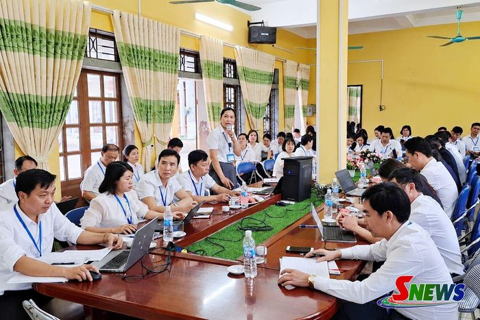 Chi bộ Trường PTDTBT TH&amp;THCS Kim Bon sinh hoạt thường kỳ.