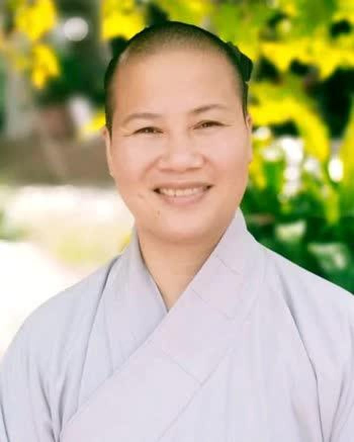 Sư cô Thích Nữ Thông Nghiêm Trụ trì chùa Hòa Bình, xã Tân Thanh