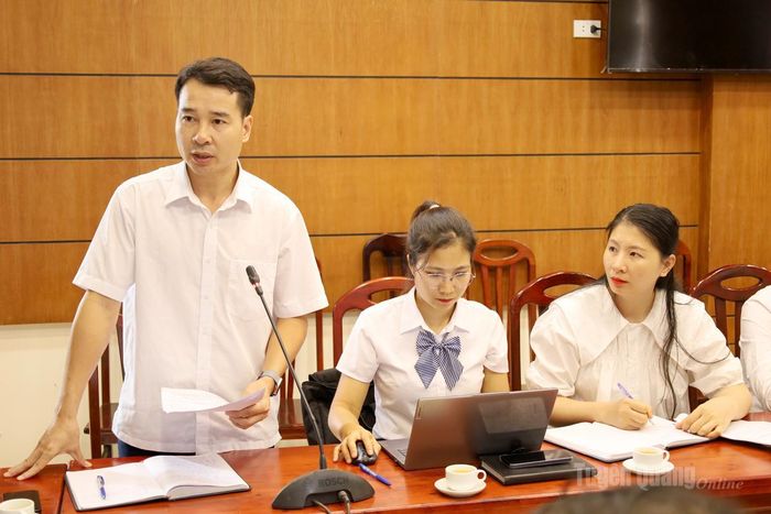 Đại biểu phát biểu thảo luận tại hội nghị.
