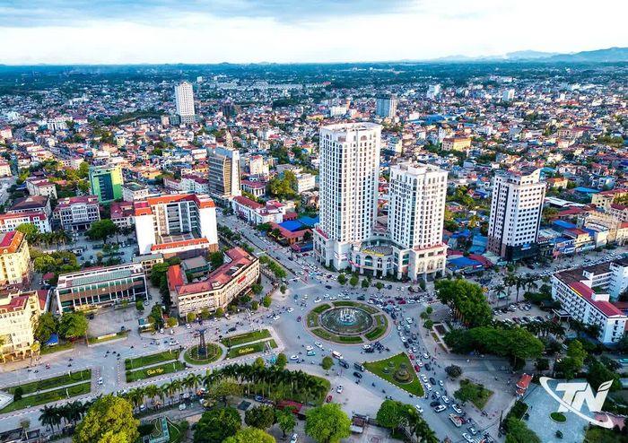 Diện mạo đô thị hiện đại cùng hệ thống hạ tầng ngày càng đồng bộ là một trong những cơ sở quan trọng, góp phần khẳng định tầm vóc phát triển của Thái Nguyên trên hành trình xây dựng đơn vị hành chính cấp tỉnh loại I.
