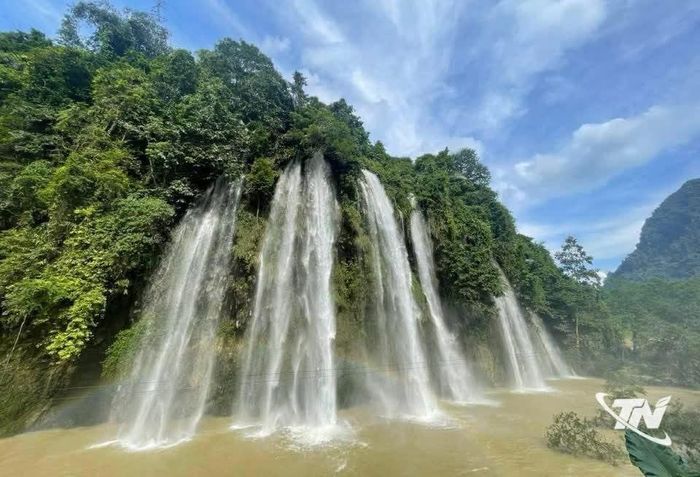 Thác Mưa Rơi, thắng cảnh của Thái Nguyên nằm trong Khu dự trữ thiên nhiên Thần Sa - Phượng Hoàng được quản lý, bảo vệ nghiêm ngặt.