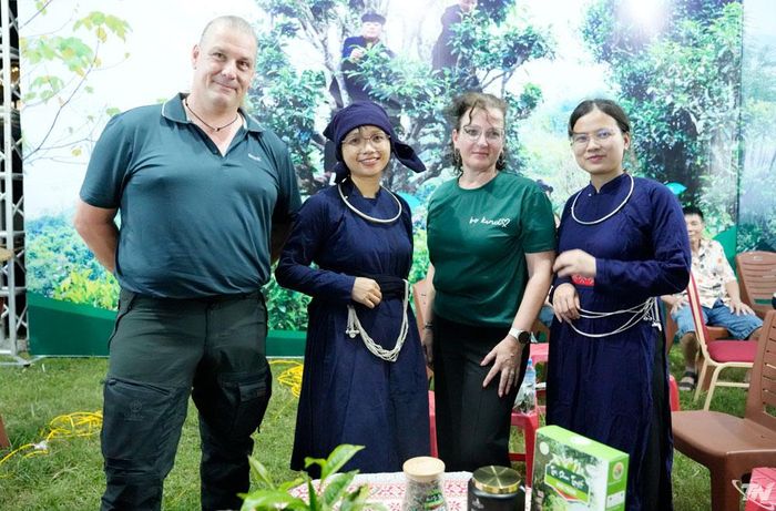 Nhiều sự kiện văn hóa, du lịch ấn tượng được tổ chức góp phần thu hút du khách đến với tỉnh Thái Nguyên.