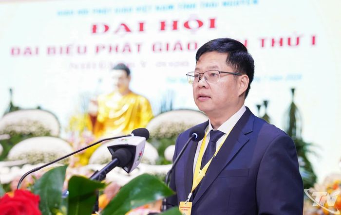 Đồng chí Phó Bí thư Tỉnh ủy, Chủ tịch Ủy ban MTTQ tỉnh Đinh Quang Tuyên phát biểu tại Đại hội.