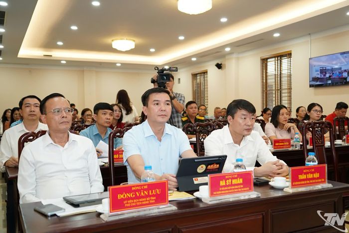 Các đại biểu dự Hội nghị.