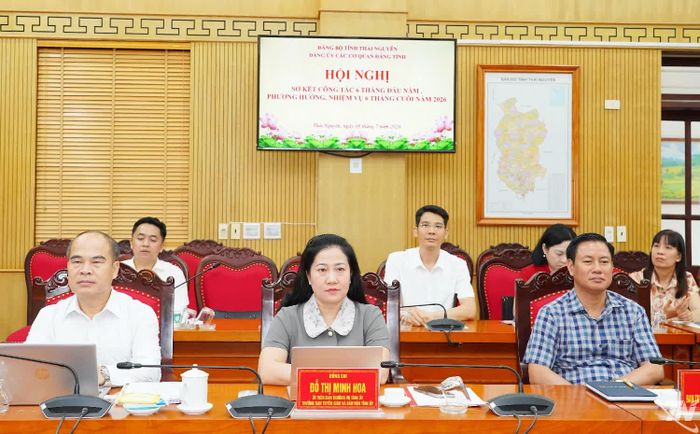 Đại biểu dự Hội nghị.