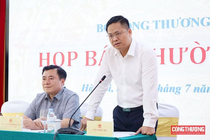 Đối với những cơ sở hạ tầng không sử dụng, dôi dư, Bộ Công Thương đang làm thủ tục và đã có văn bản để xin phép gửi lại các đơn vị chủ quản, các Ủy ban nhân dân các thành phố
