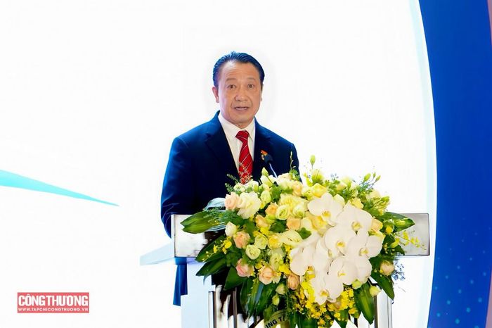 Ông Nguyễn Quang Vinh, Phó Chủ tịch VCCI, Chủ tịch VBCSD phát biểu tại Diễn đàn.