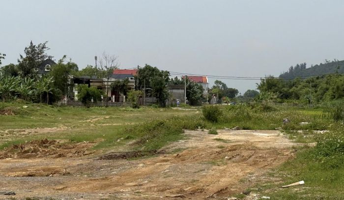 Dự án đường ven biển qua địa phận xã Tiên Trang dự kiến sẽ khởi công trong tháng 7 và nối tiếp 2,4km đường xuống Lạch Ghép.
